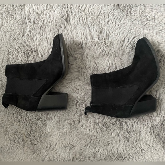 Kate & Mel Ankle Booties - Picture 3 of 4